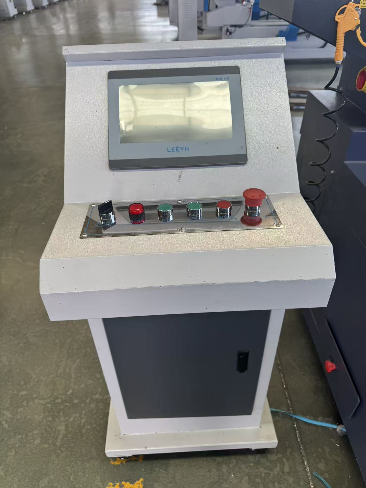 4M CNC бұрғылау және фрезерлік өңдеу орталығы