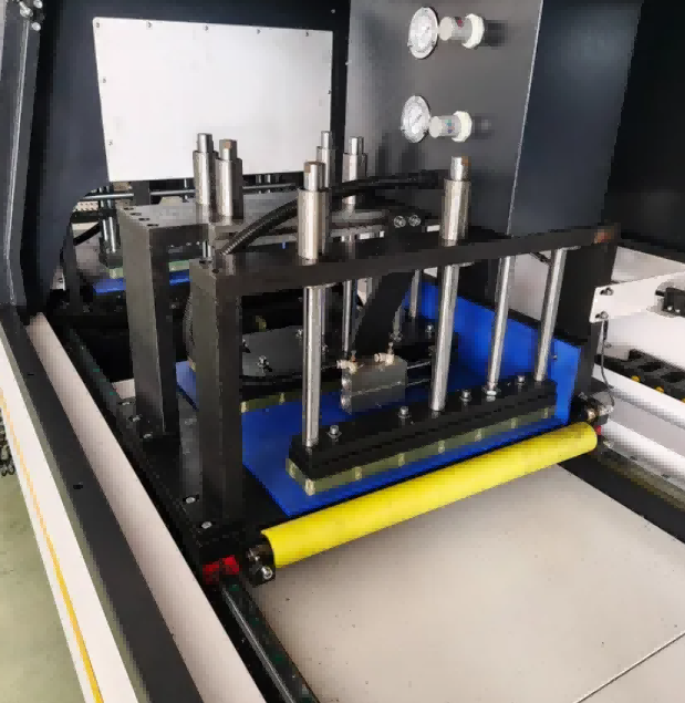 Өнеркәсіптік алюминий профильдері үшін жоғары дәлдіктегі CNC дөңгелек ара