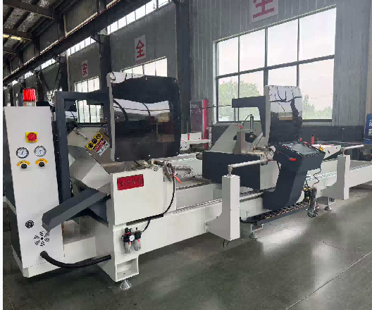 45° және 90° кесуге арналған жоғары дәлдіктегі CNC қос басты кескіш ара